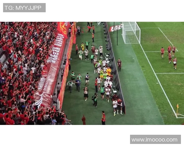 西安足球队防守分析：优缺点及改进建议探讨